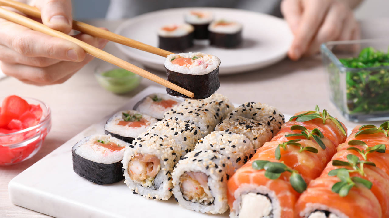 Cómo hacer sushi en casa paso a paso: claves para que te quede